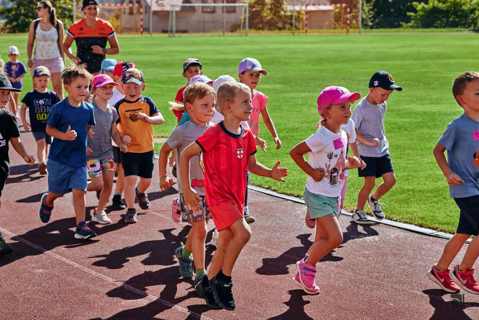 děti na tréninku kst academy